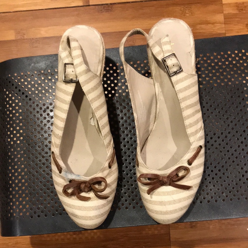 Cutest Kelly&Katie Slingback Wedged Striped Sandal